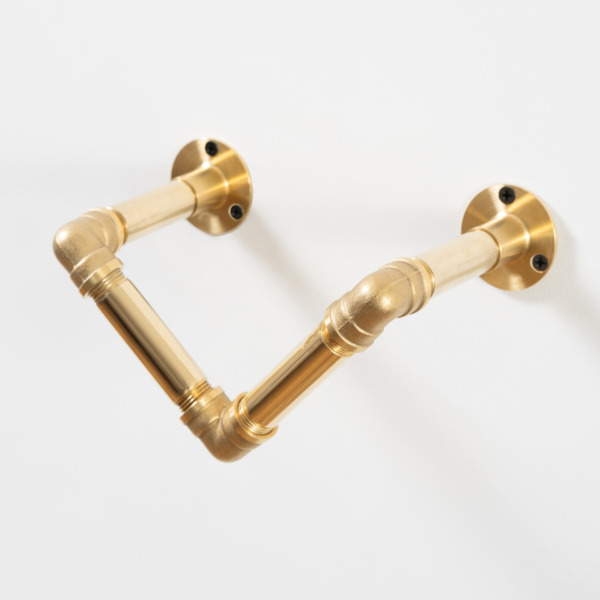 V-Style-Towel-Rail-Brass-2