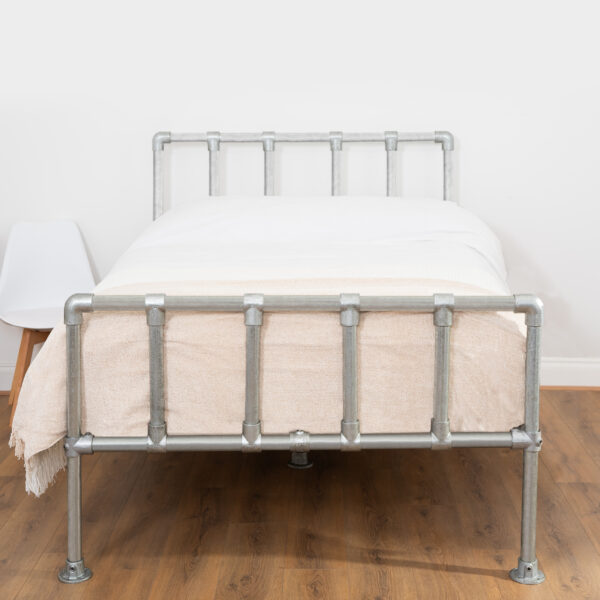 DIY-Industrial-Bed-with-Footboard-4