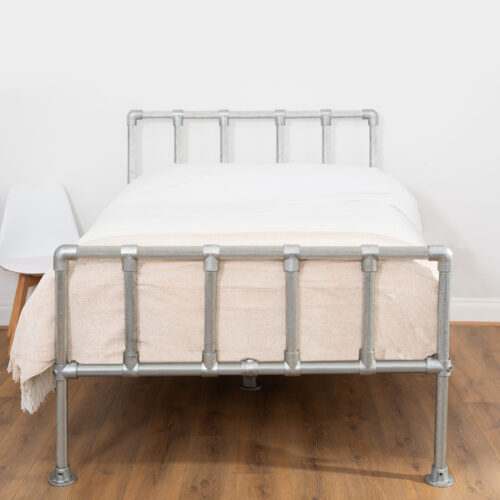 DIY-Industrial-Bed-with-Footboard-4